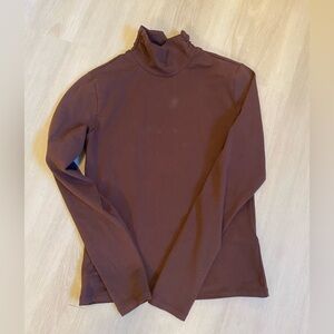 Soft A&F essentials long sleeve cranberry top